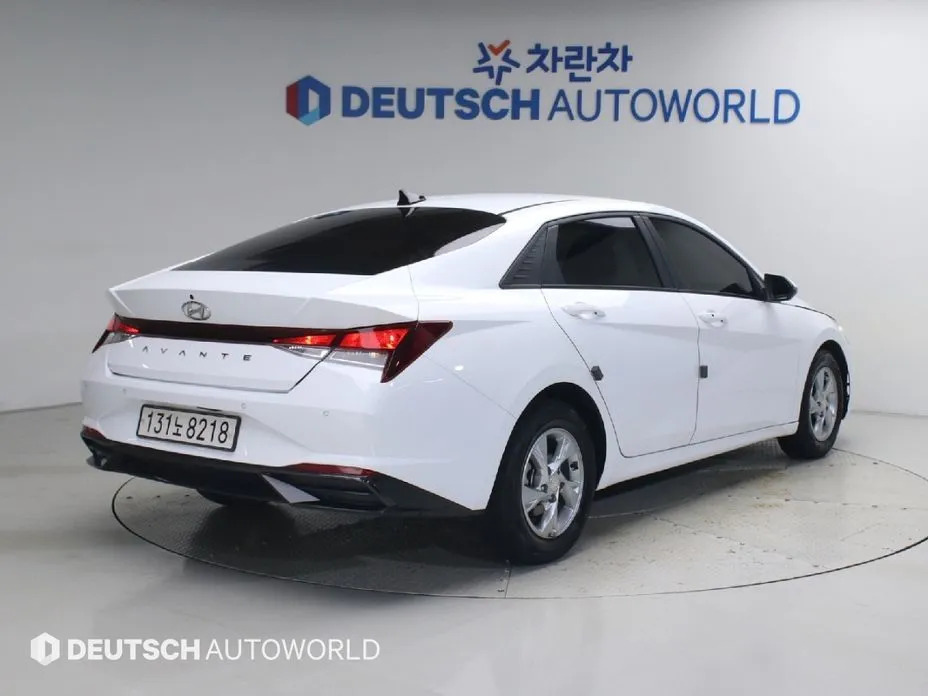 Hyundai AVANTE — фото 4