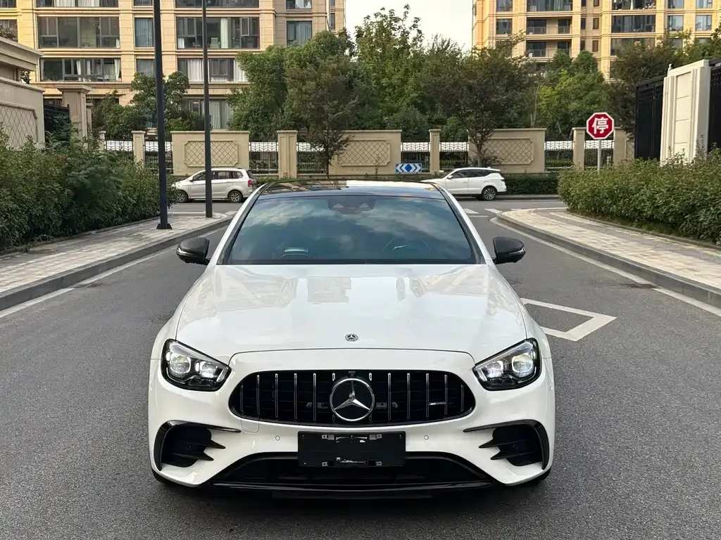 Mercedes-Benz E-Class AMG — фото 3