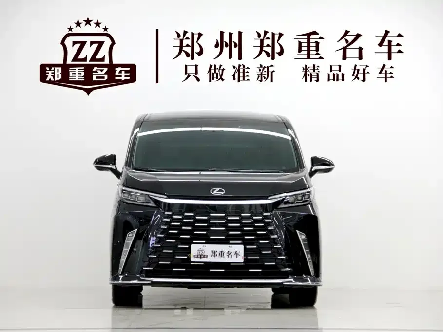 Lexus LM — фото 10