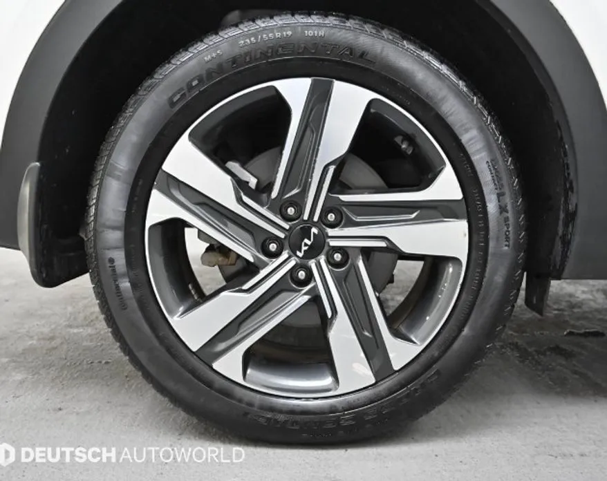Kia Sorento — фото 8