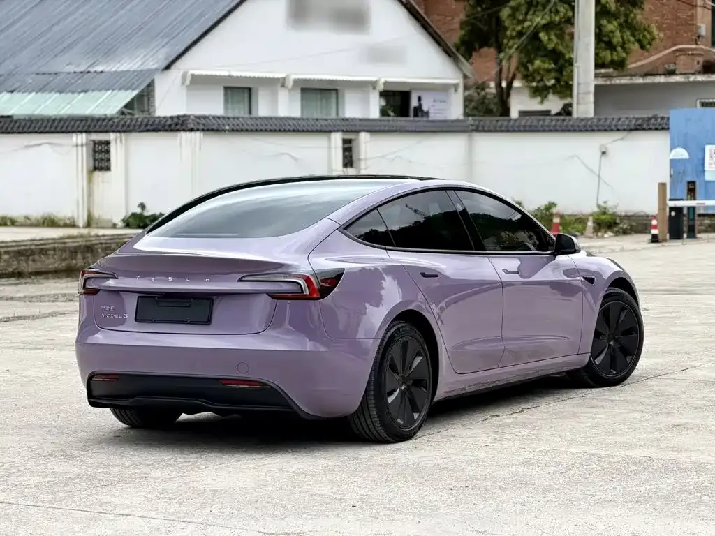 Tesla Model 3 — фото 9