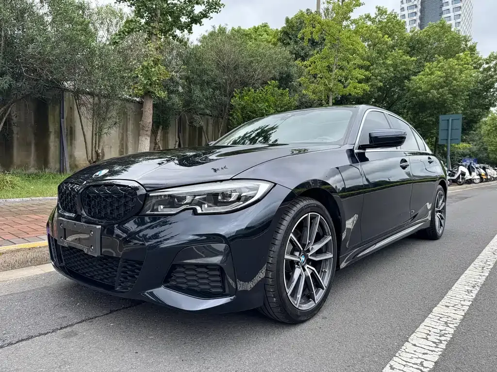 BMW 3 Series — фото 1
