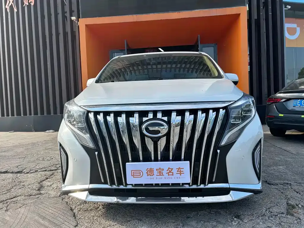 GAC Motor Trumpchi M8 — фото 10