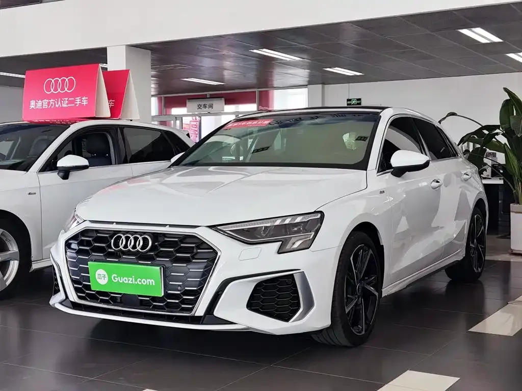 Audi A3 — фото 1