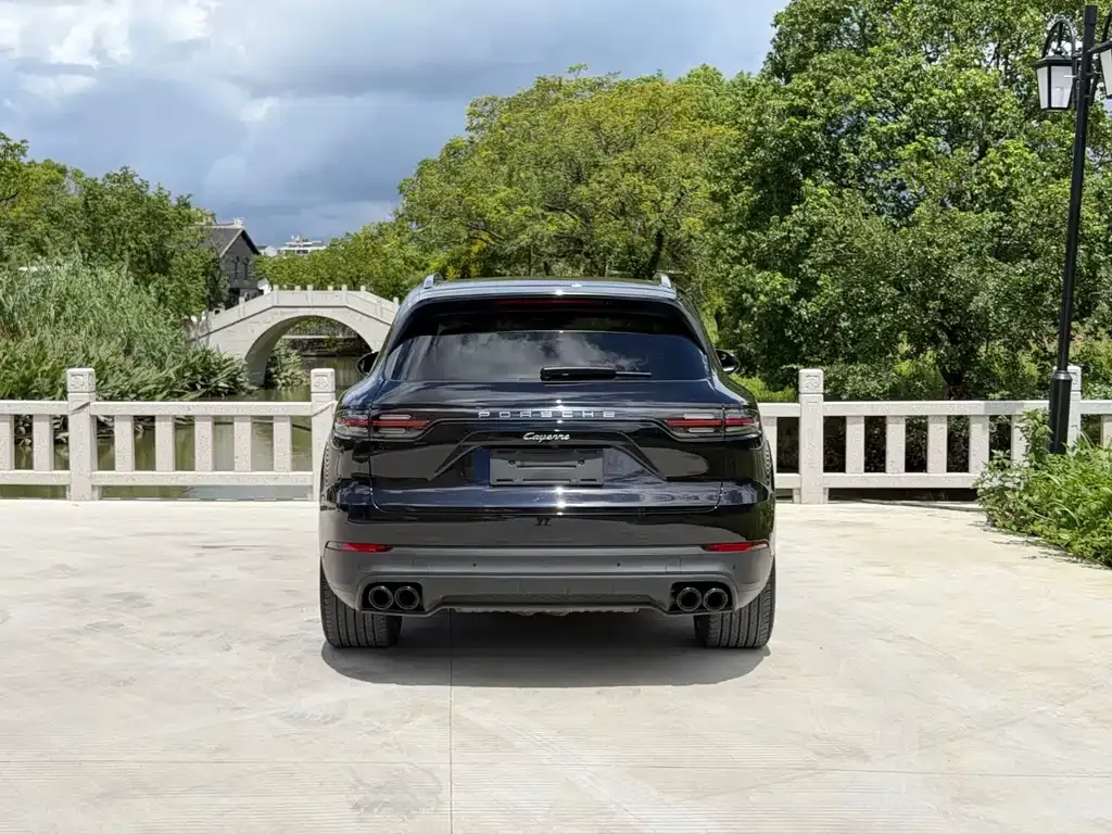 Porsche Cayenne — фото 4