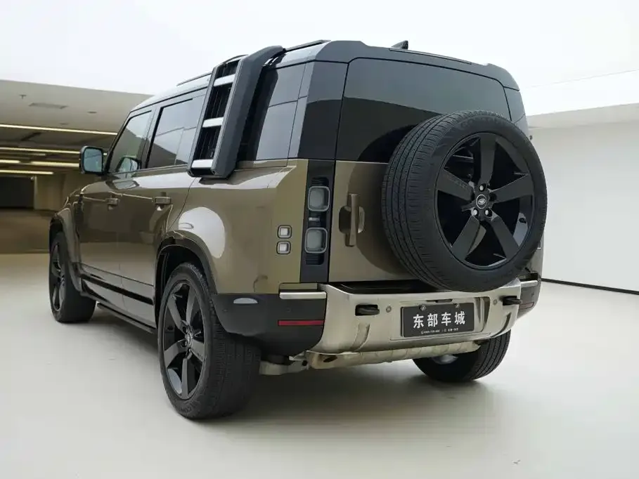 Land Rover Defender — фото 3