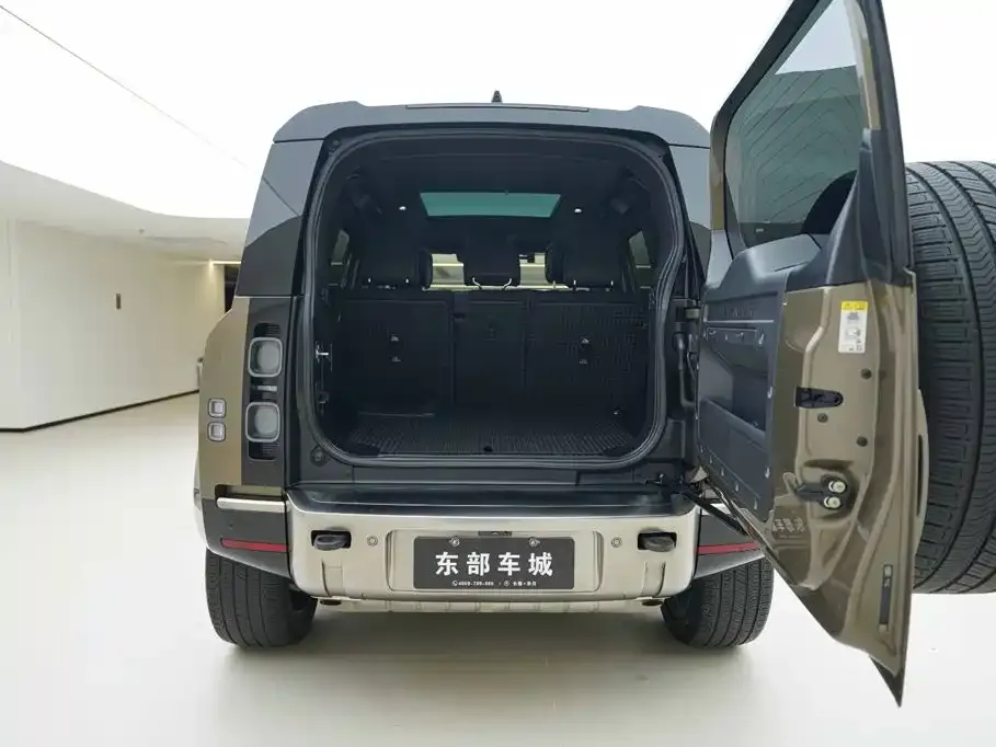 Land Rover Defender — фото 6