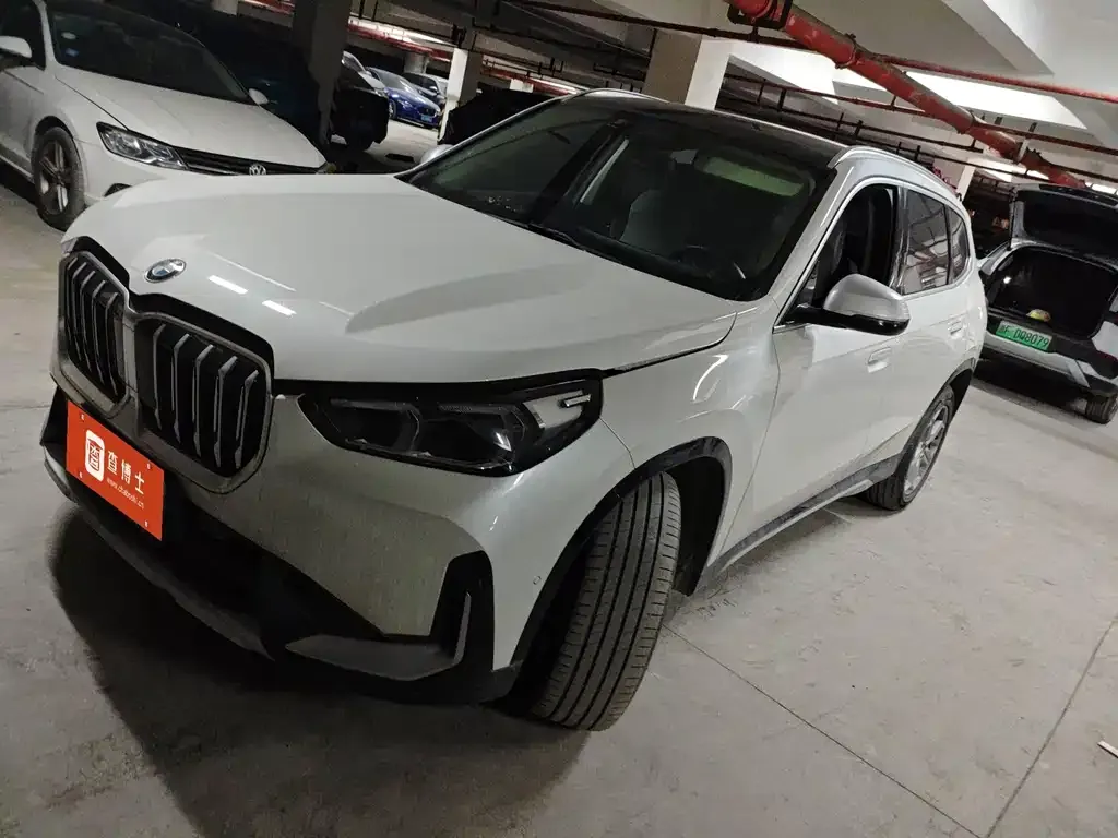 BMW X1 — фото 1