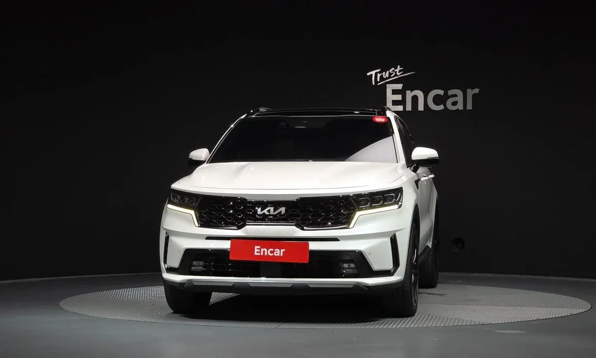Kia Sorento — фото 7