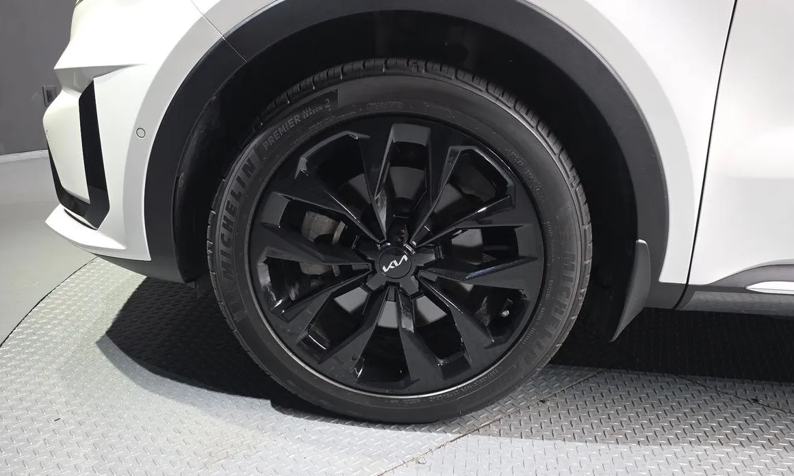 Kia Sorento — фото 4