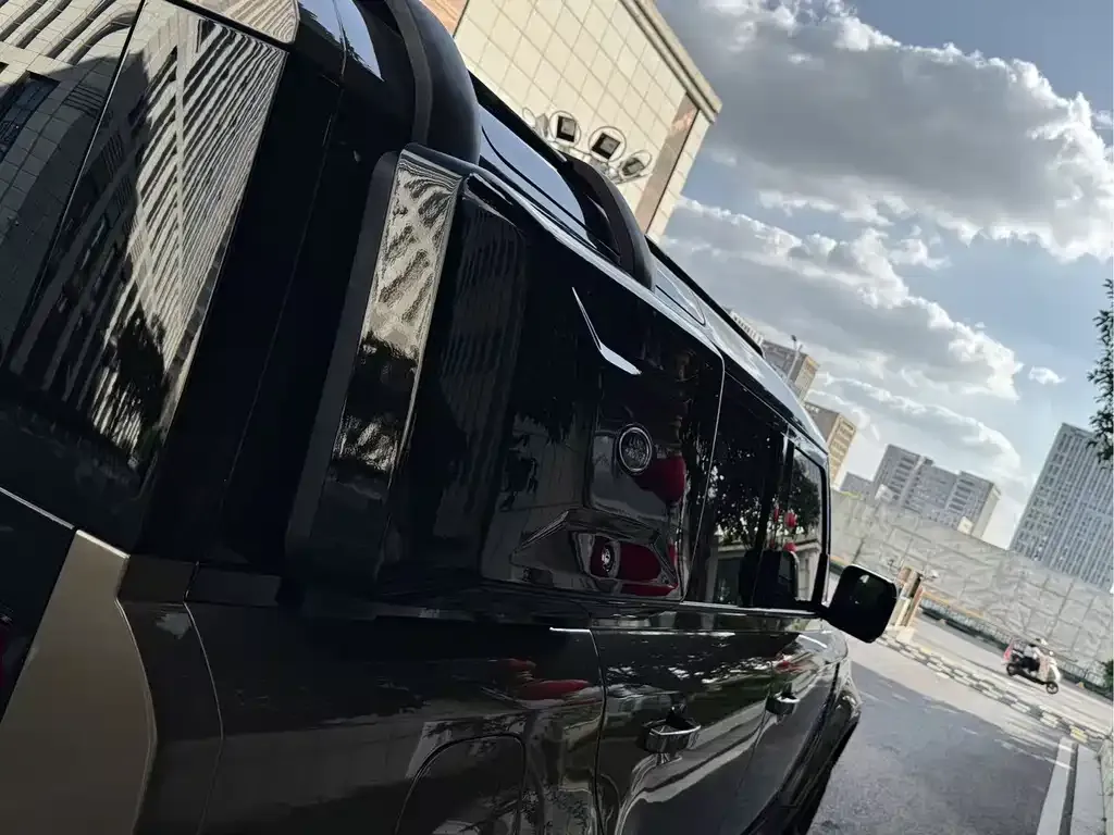 Land Rover Defender — фото 5