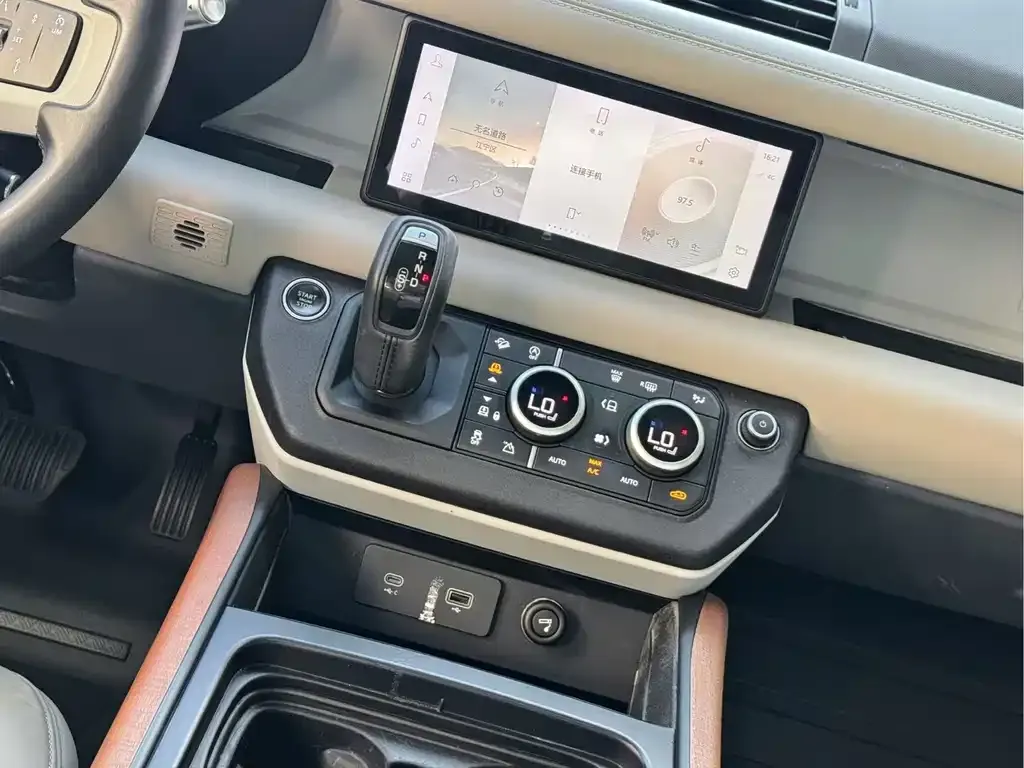 Land Rover Defender — фото 4