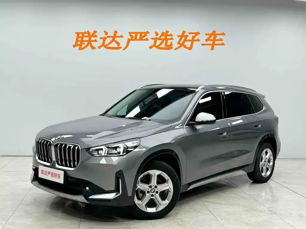 BMW X1 — фото 1