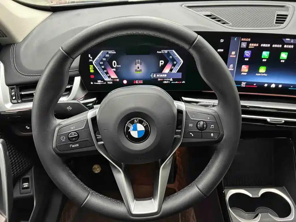 BMW X1 — фото 10