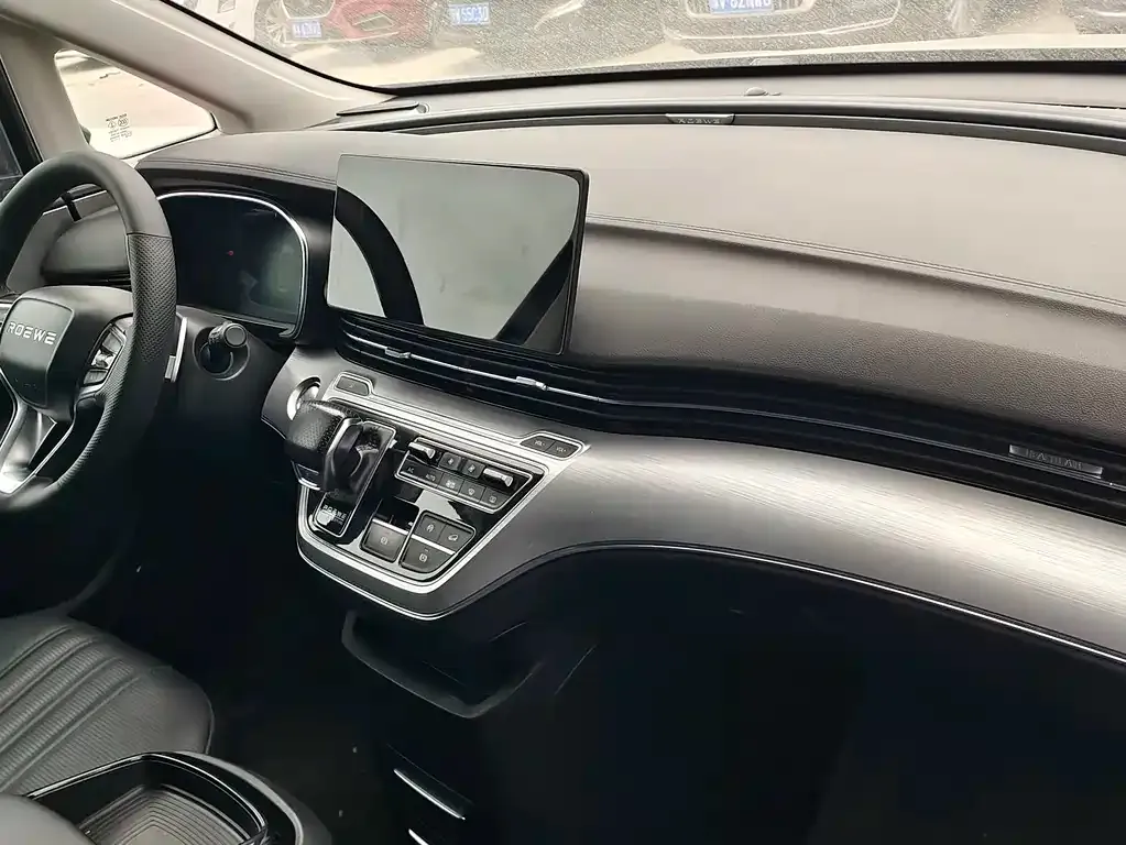Roewe iMAX8 — фото 3