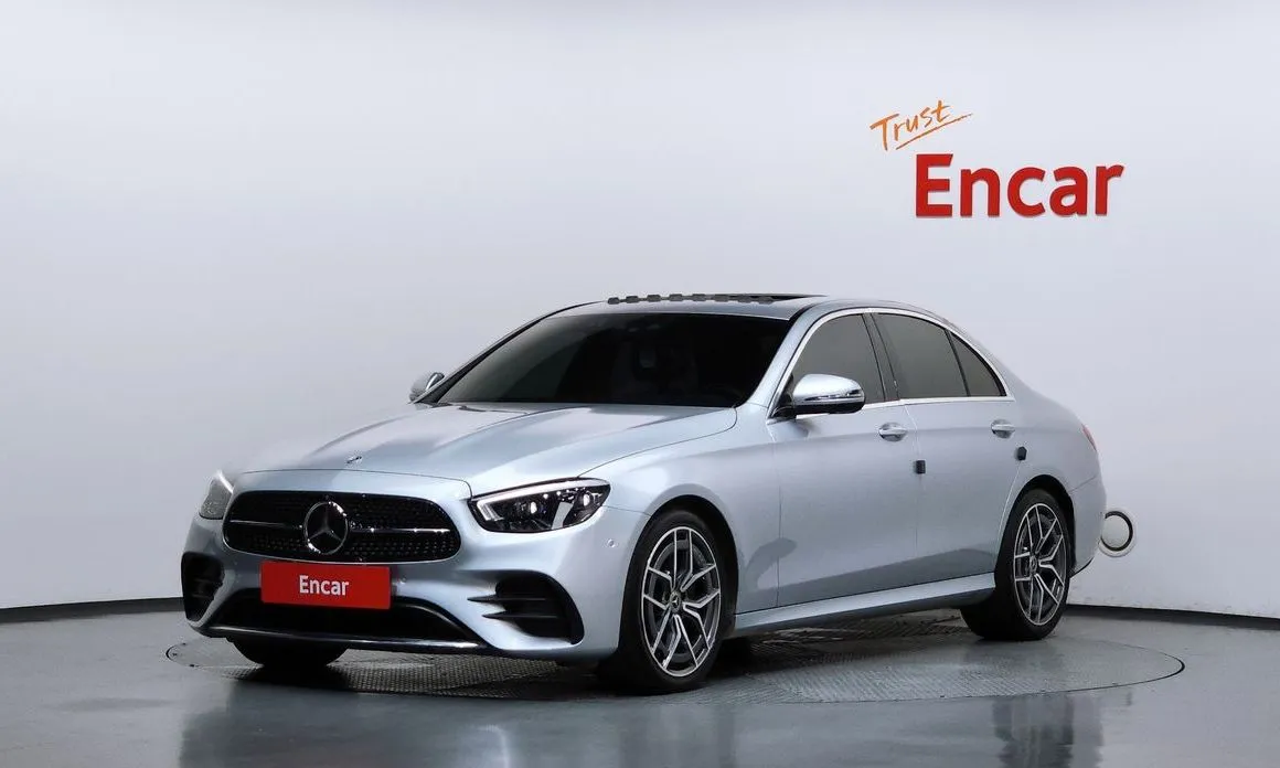 Mercedes-Benz E-Class — фото 1