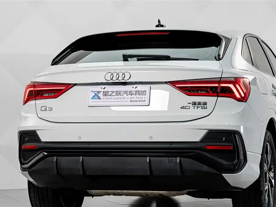 Audi Q3 Sportback — фото 9