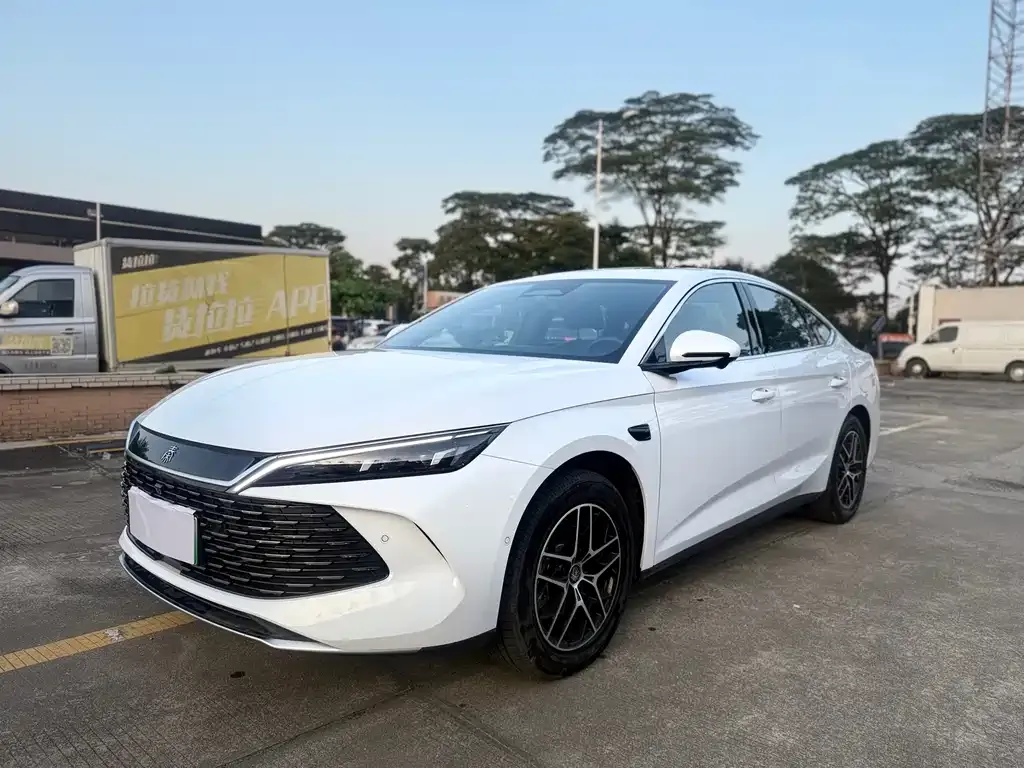 BYD Qin L — фото 1