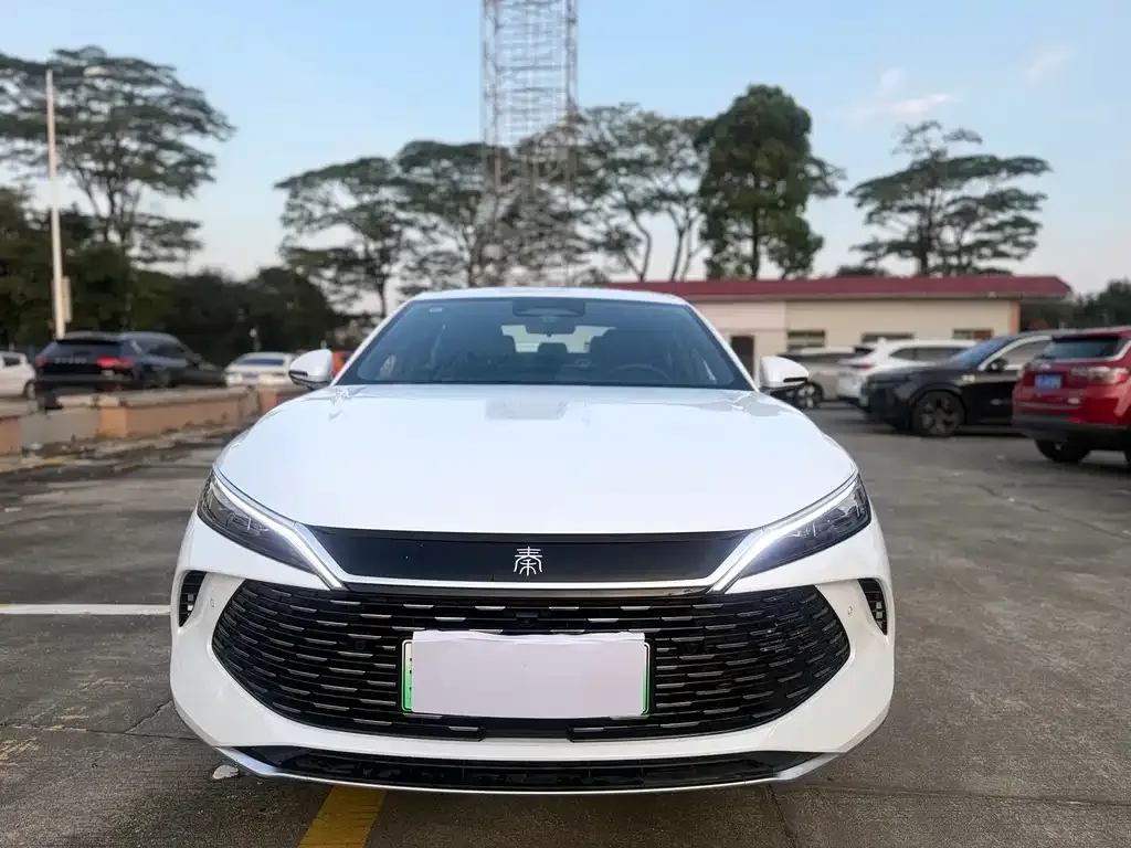BYD Qin L — фото 10