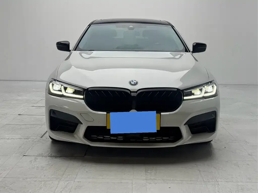 BMW i5 — фото 1