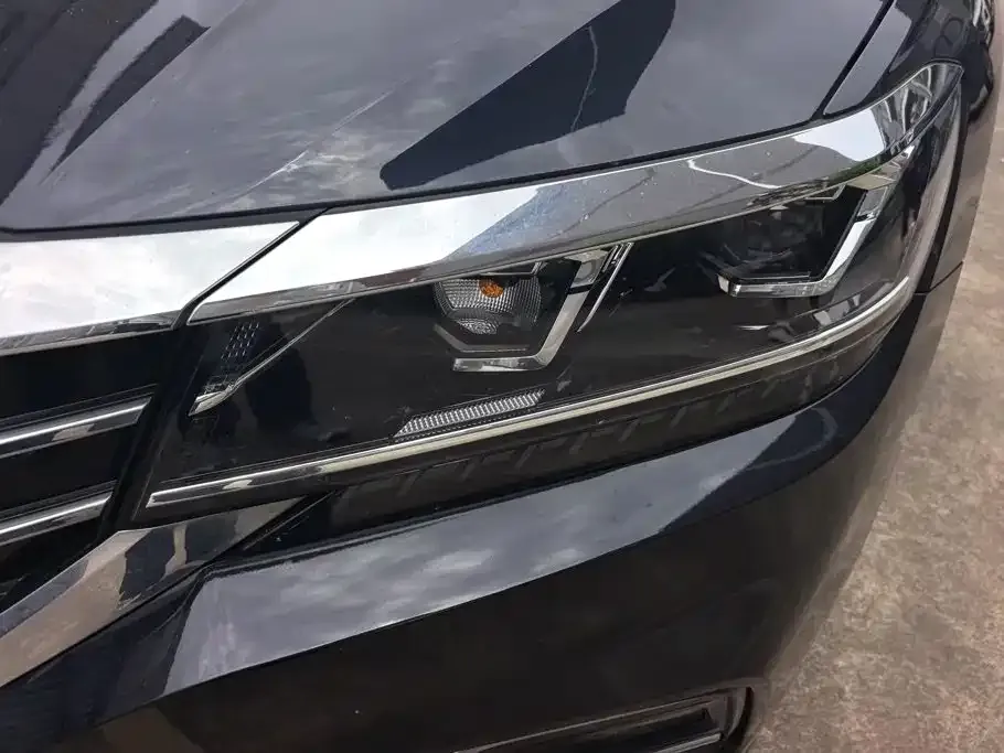 Volkswagen Passat — фото 5