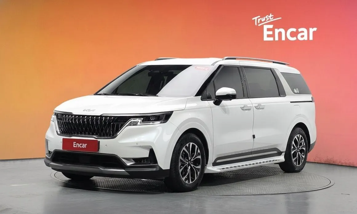 Kia Carnival — фото 1