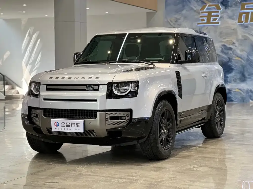Land Rover Defender — фото 1