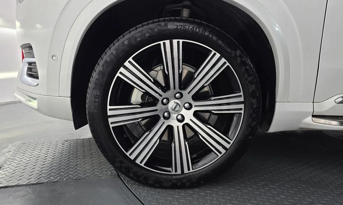 Volvo XC90 — фото 10