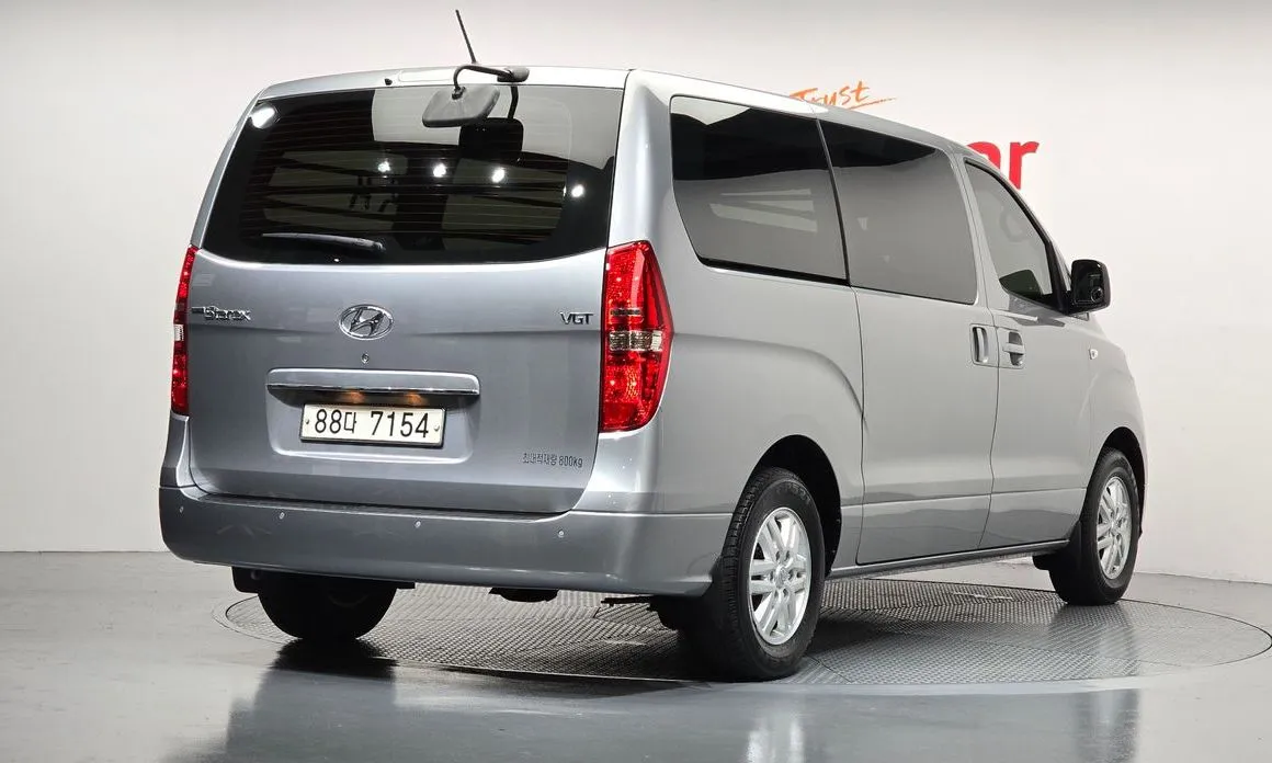 Hyundai Starex — фото 7