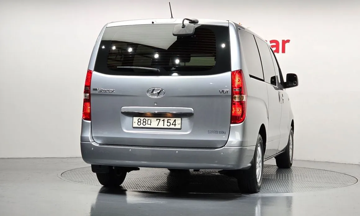 Hyundai Starex — фото 2