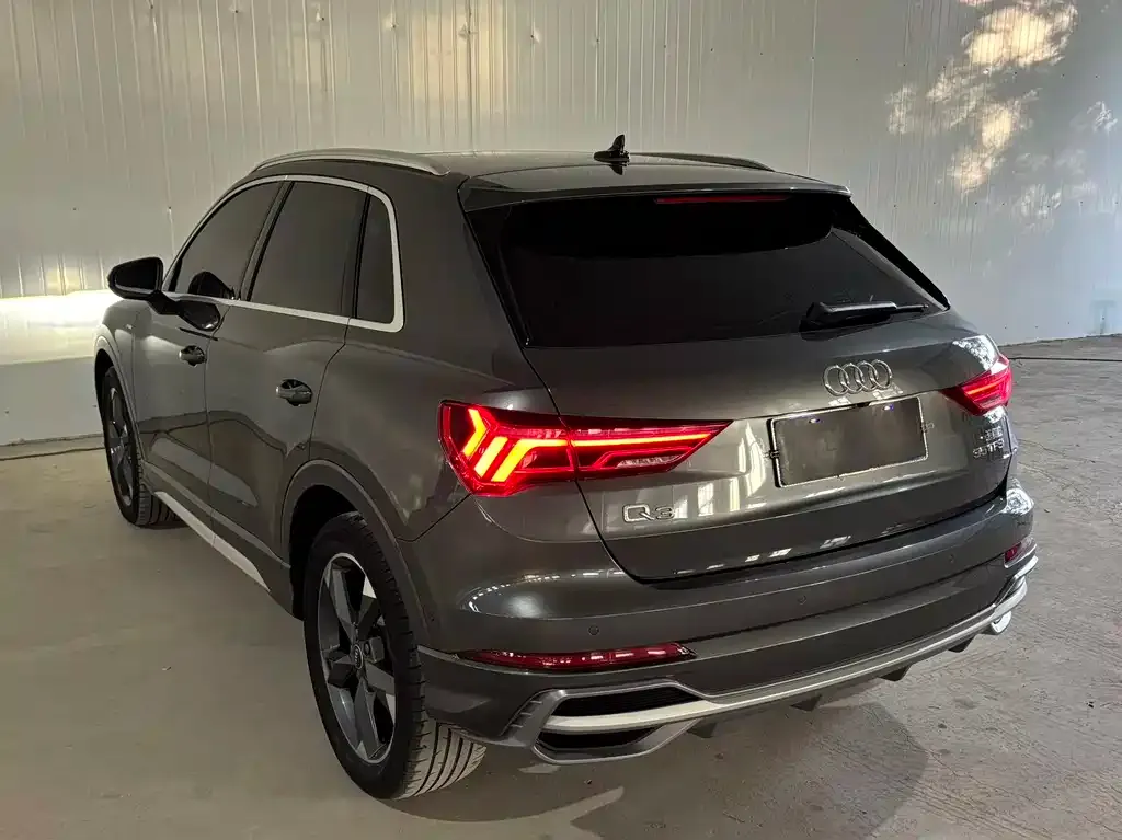 Audi Q3 — фото 4