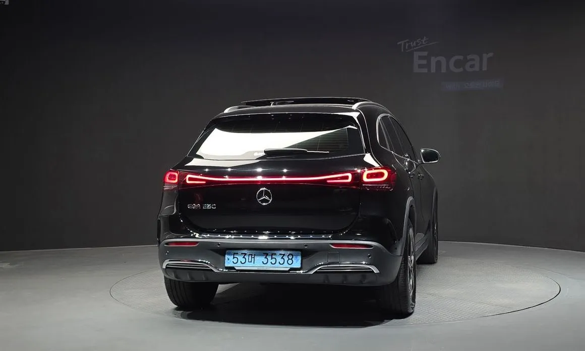 Mercedes-Benz EQA — фото 3