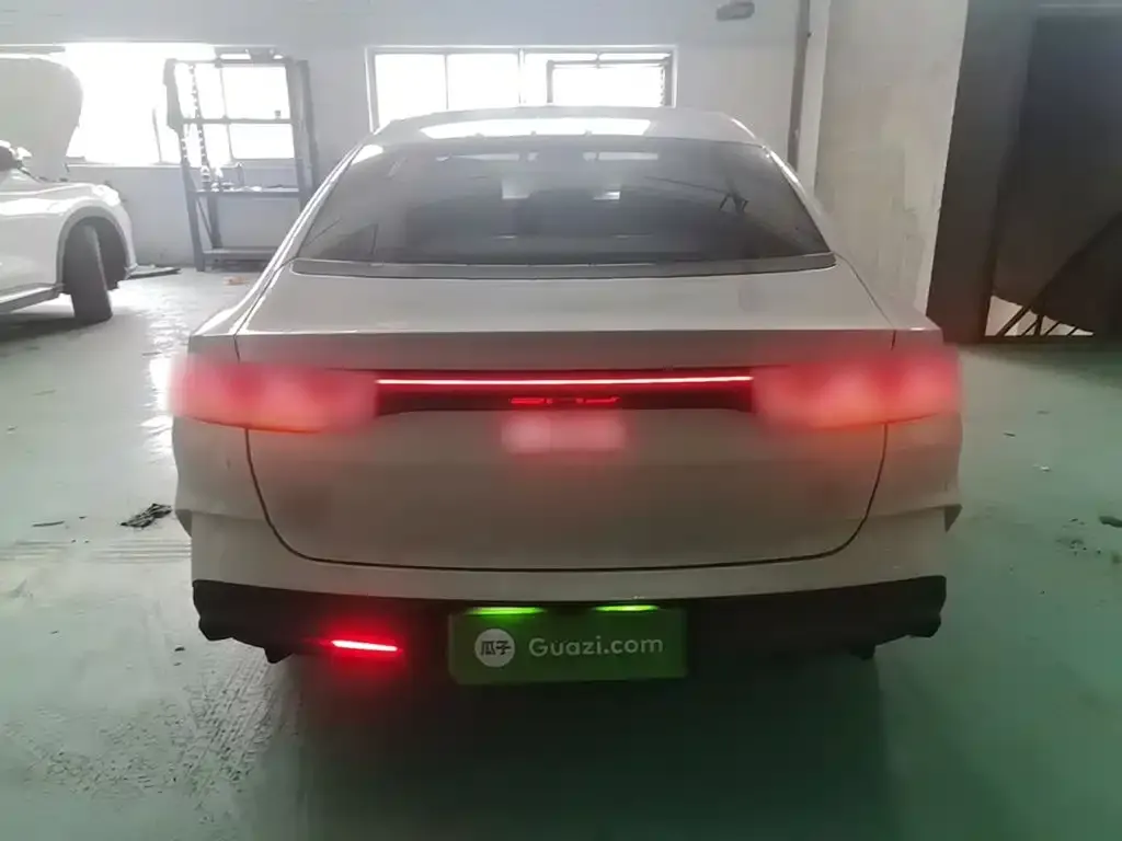 BYD Qin L — фото 10