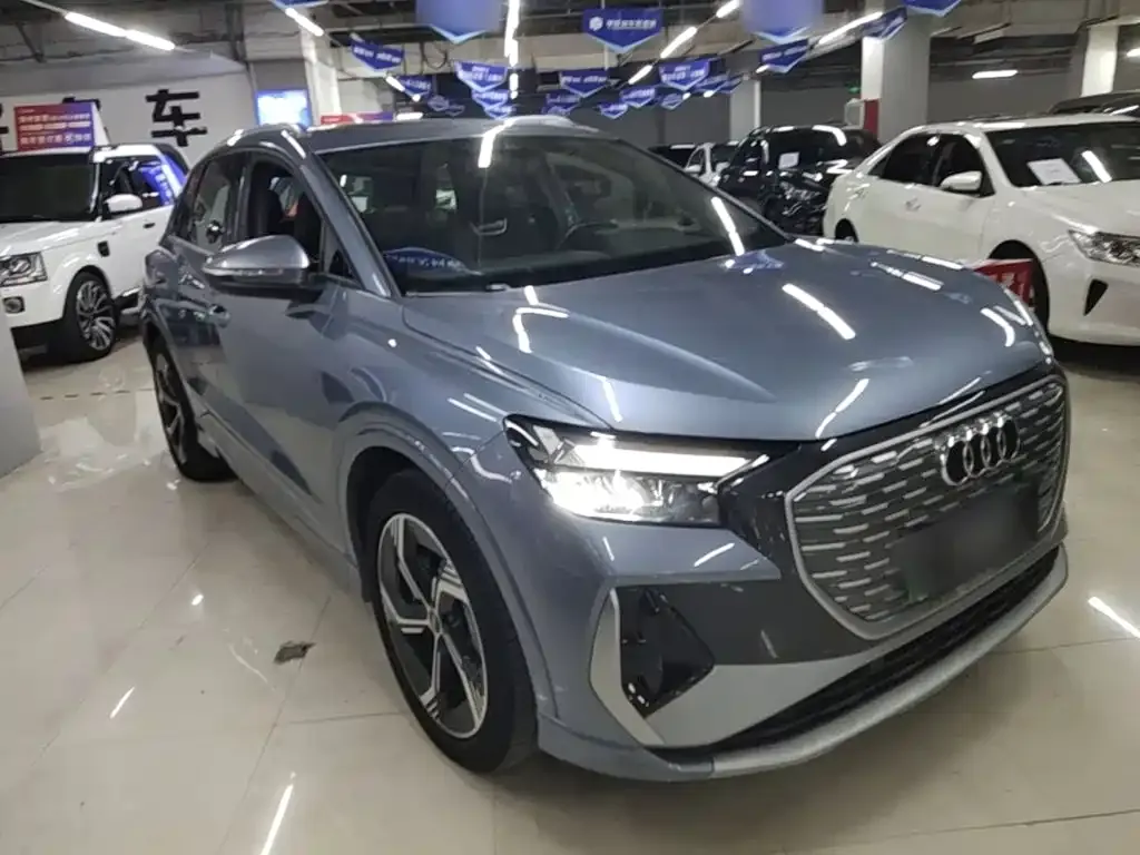 Audi Q4 e-tron — фото 10