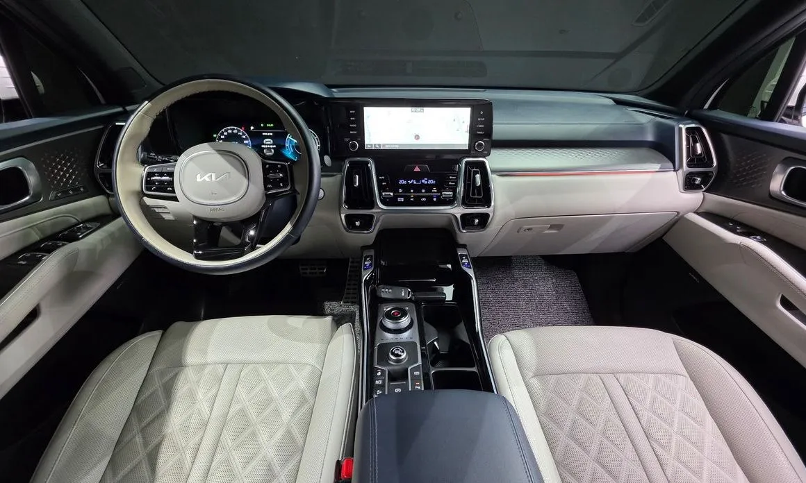 Kia Sorento — фото 9