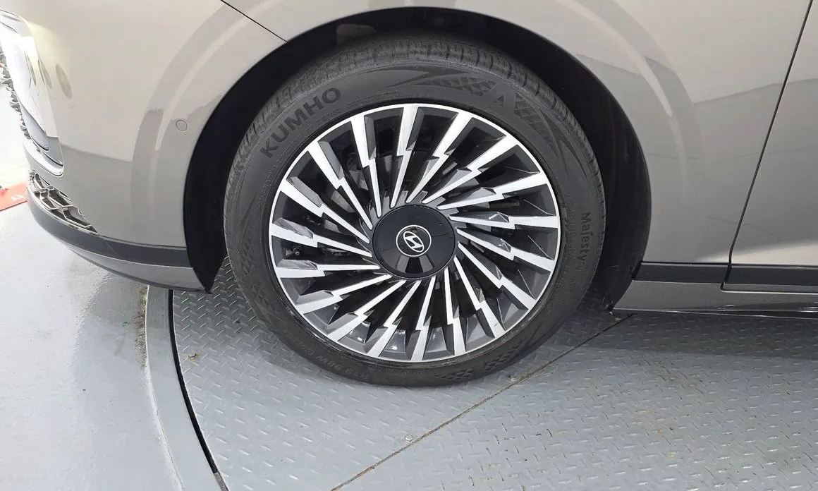 Hyundai Grandeur — фото 10