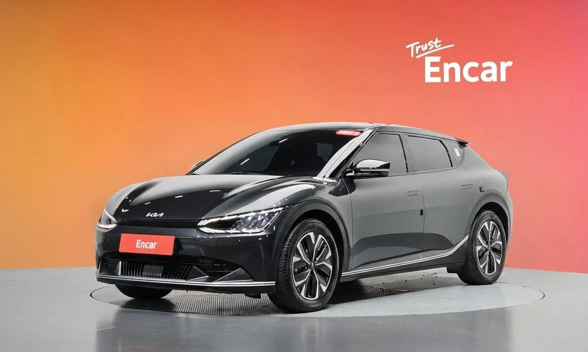 Kia EV6 — фото 1