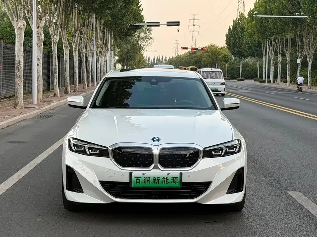 BMW i3 — фото 1