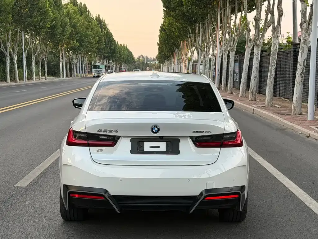 BMW i3 — фото 4
