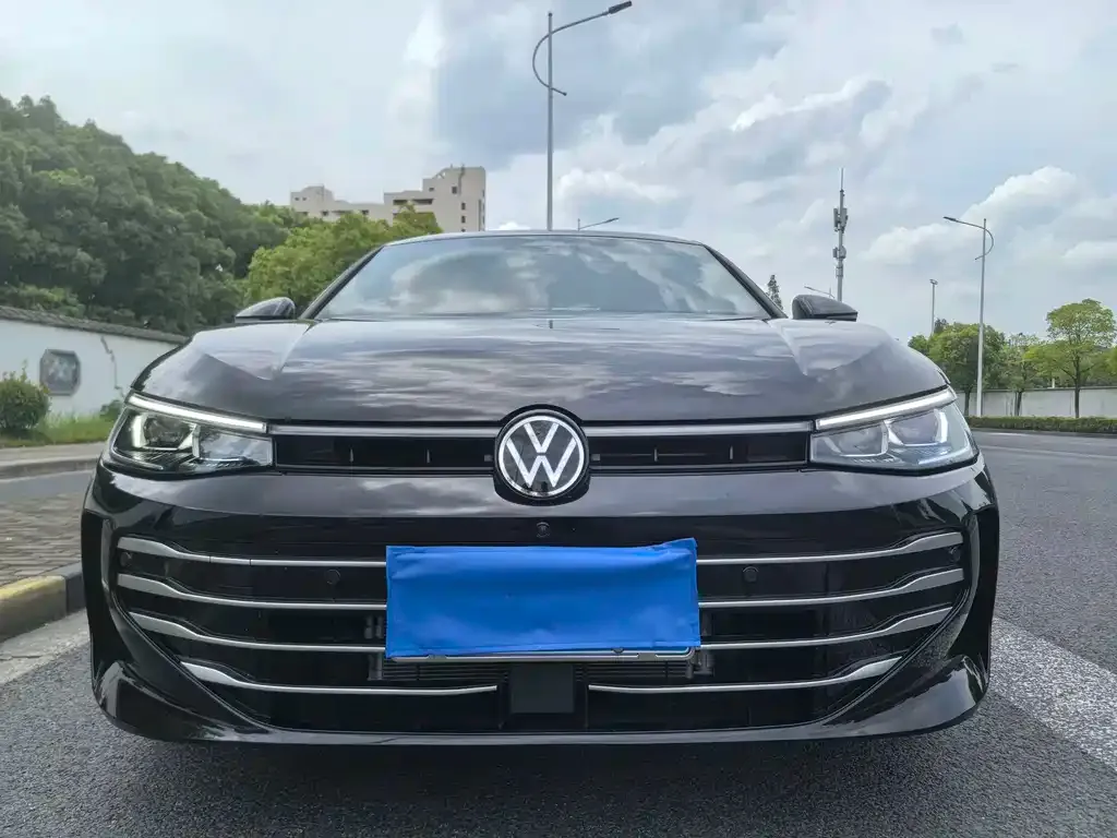Volkswagen Passat — фото 2