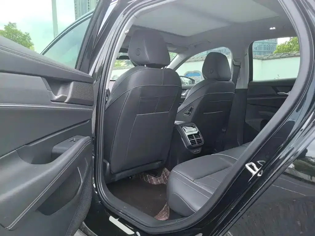 Volkswagen Passat — фото 9