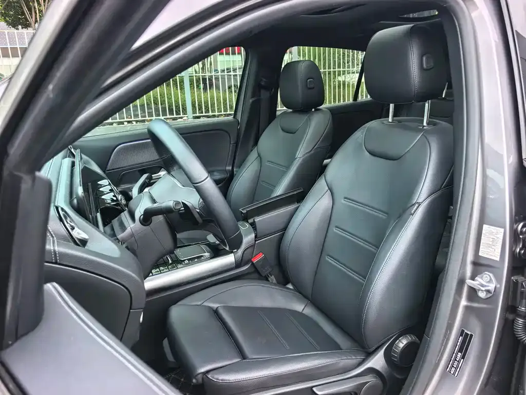 Mercedes-Benz GLA — фото 10