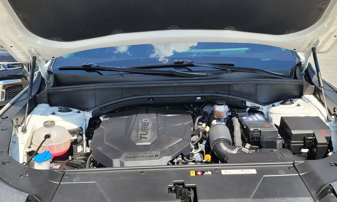 Kia Sorento — фото 10
