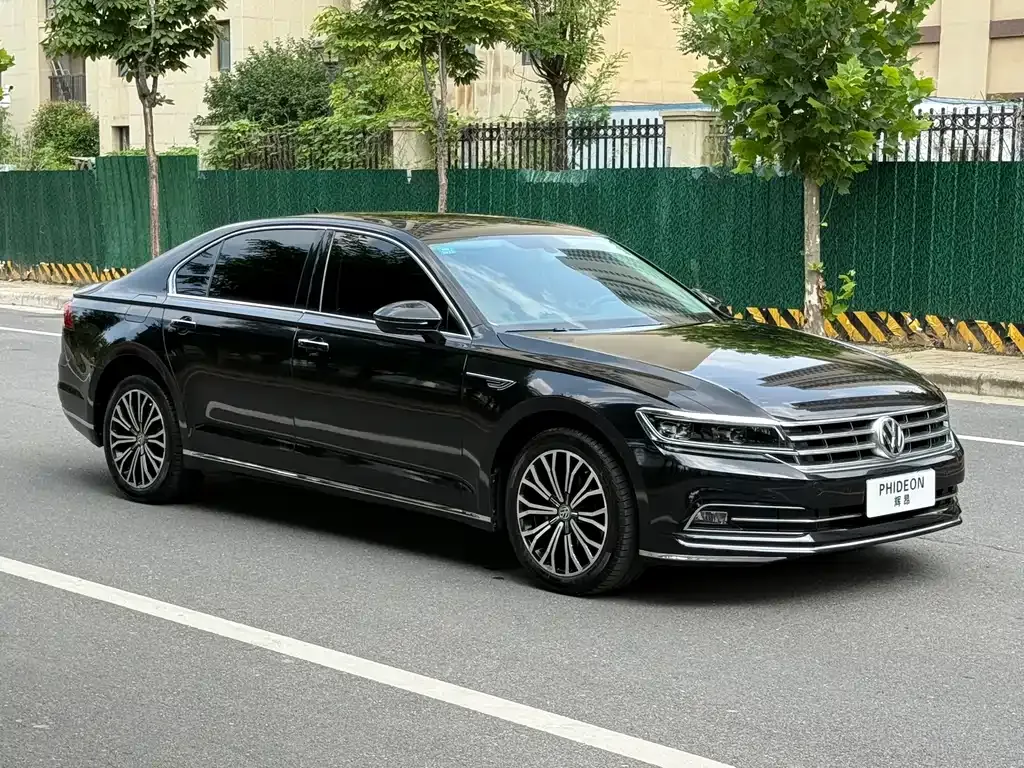Volkswagen Phideon — фото 8