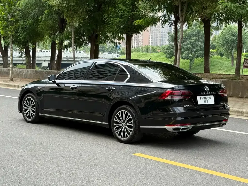Volkswagen Phideon — фото 6