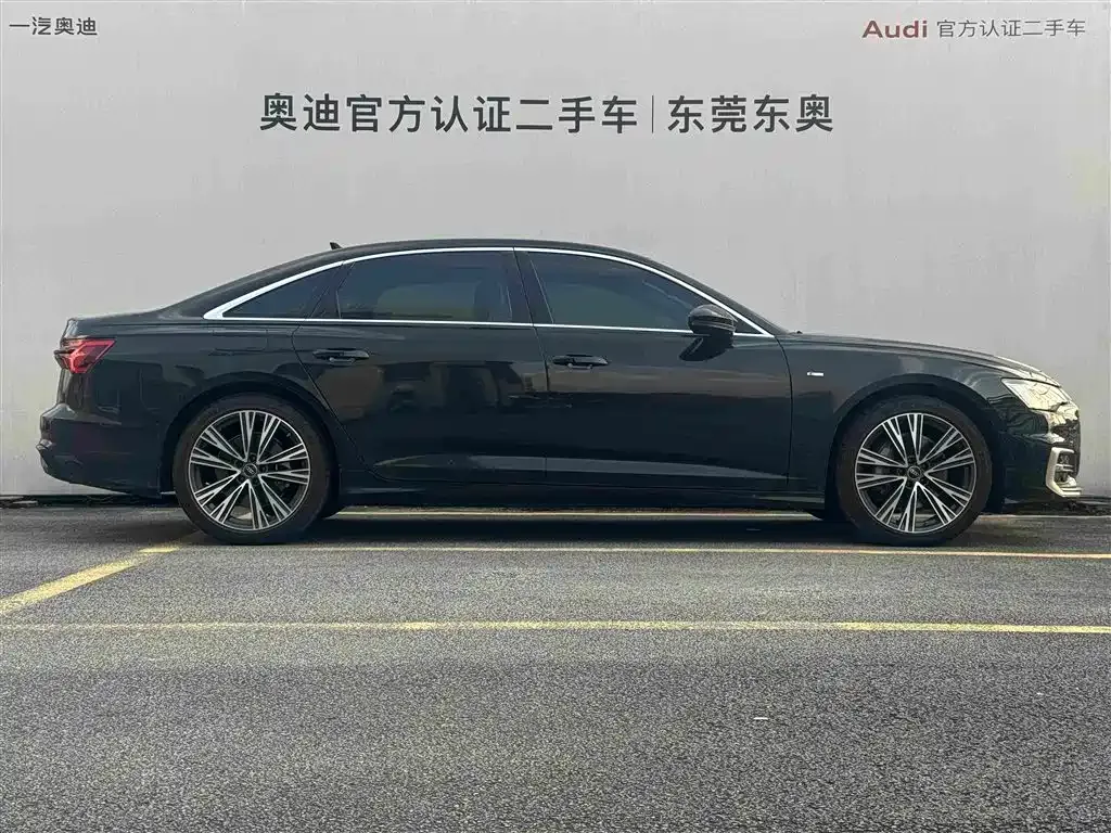 Audi A6L — фото 9