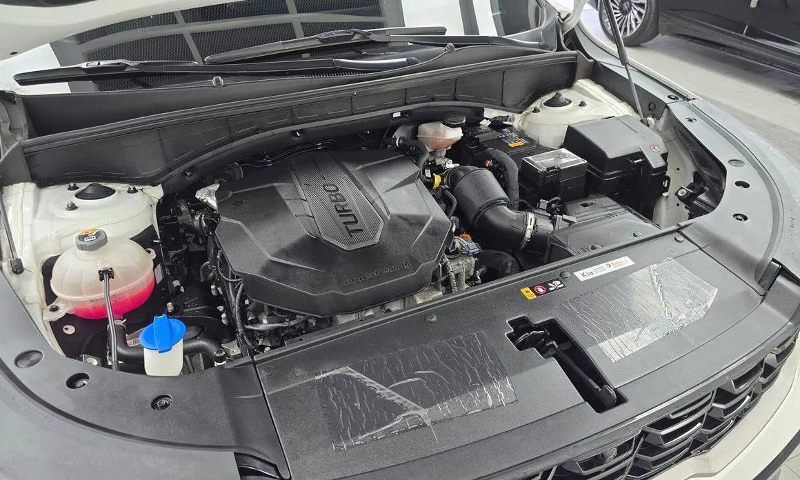 Kia Sorento — фото 10