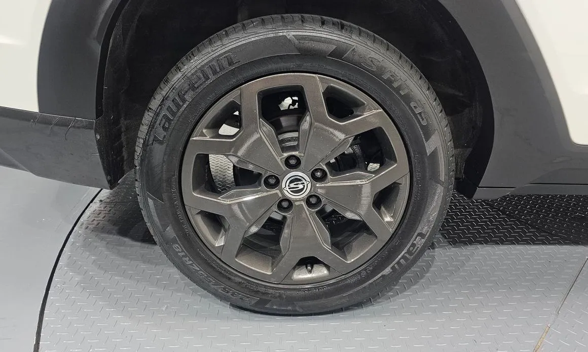 KG Mobility (Ssangyong) Torres — фото 10