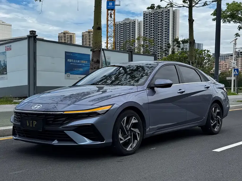 Hyundai Elantra — фото 6