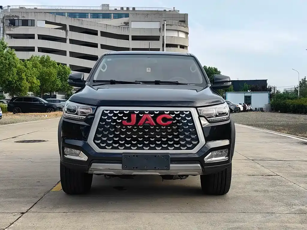 JAC T8 — фото 4